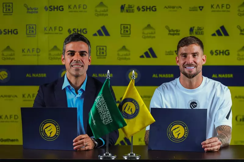 النصر السعودي يوقع عقداً مع إنييجو مارتينيز حتى عام 2026