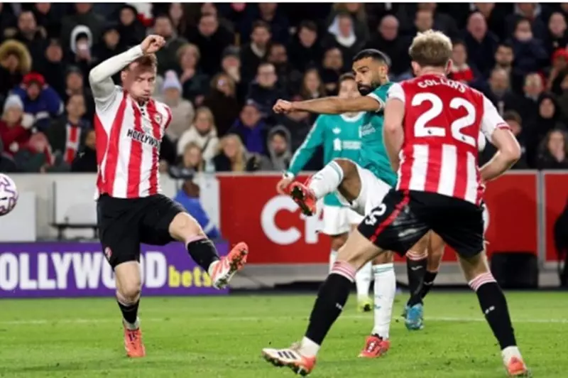 صلاح ينافس على جائزة هدف الشهر في الدوري الإنجليزي